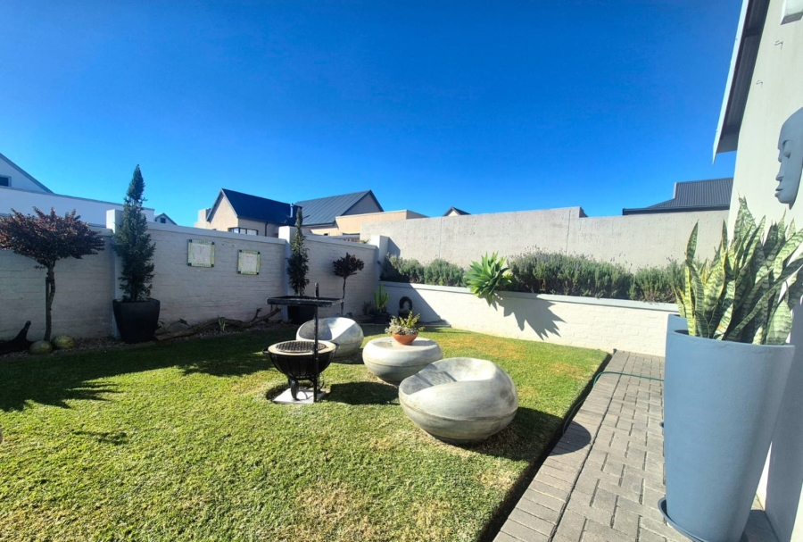 3 Bedroom Property for Sale in Blue Mountain Village Western Cape